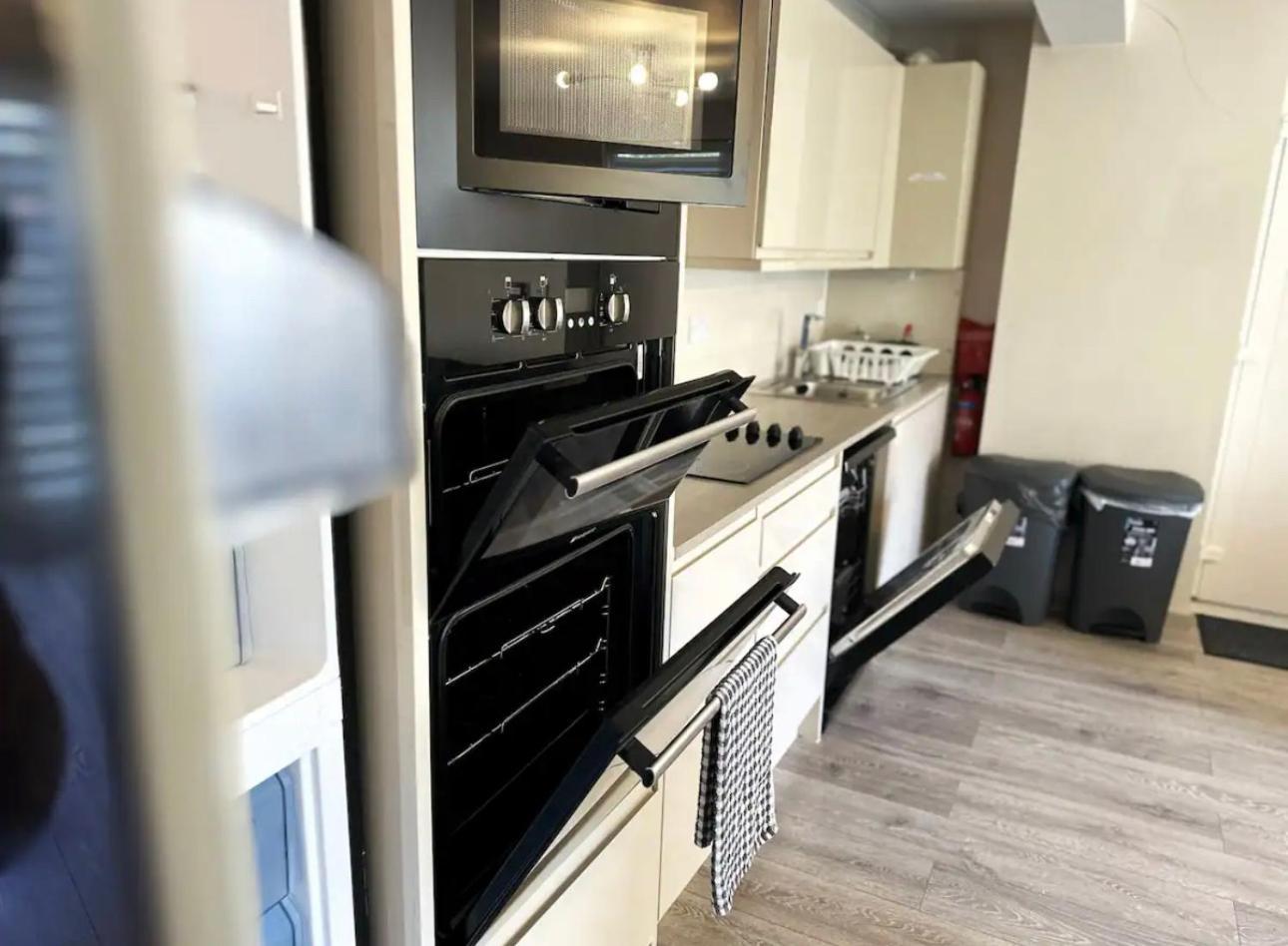 Horizon House, Stunning 2-Bedroom Flat 1, Parking, Netflix, Oxford Exterior foto
