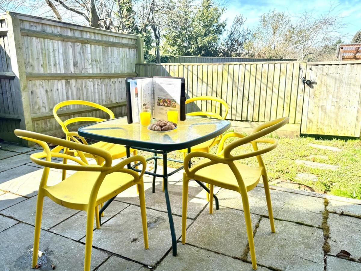 Horizon House, Stunning 2-Bedroom Flat 1, Parking, Netflix, Oxford Exterior foto