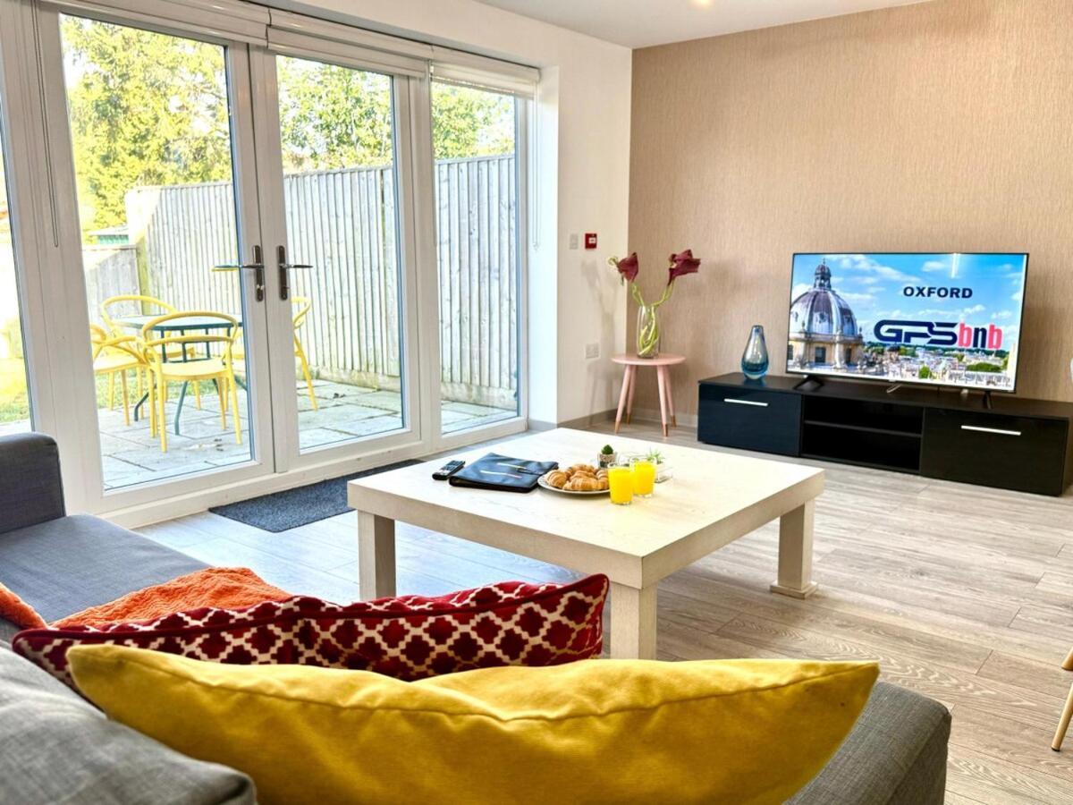 Horizon House, Stunning 2-Bedroom Flat 1, Parking, Netflix, Oxford Exterior foto